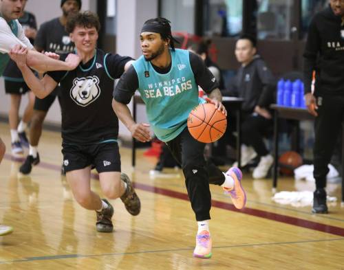 Winnipeg Sea Bears point guard Armani Chaney is incredibly grateful for his position on the club this year after years of adversity, where shooting hoops kept him going. (Ruth Bonneville / Free Press)