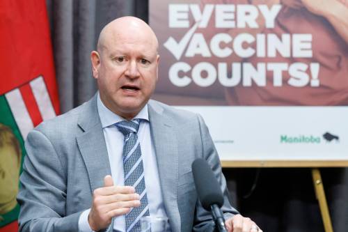 Mike Deal/Winnipeg Free Press files
                                Manitoba&rsquo;s chief provincial public health officer Dr. Brent Roussin