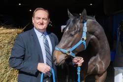MIKE DEAL / FREE PRESS
                                Assiniboia Downs CEO Darren Dunn, with Ez Tree Ates, said the track has added exciting new promotions.