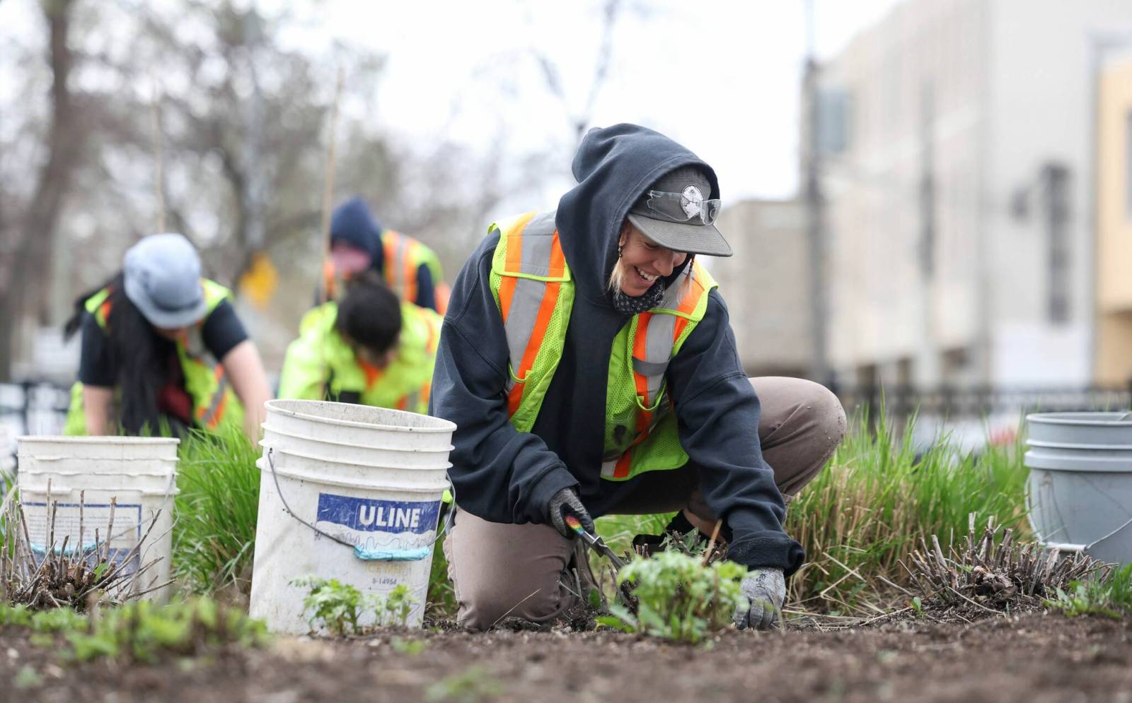 Coming up roses: City gardeners put ‘petal’ to the metal every spring to help Winnipeg blossom