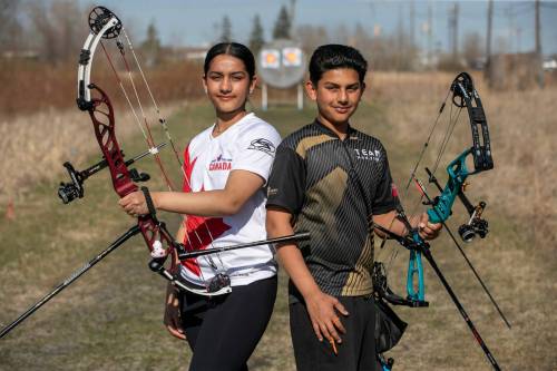 BROOK JONES/FREE PRESS
                                Archers Khushreet Sandhu (left) and Laganjot Sandhu will be representing Canada at the 2026 Pan American Youth Championships in Medellín, Colombia from May 22 to 28.