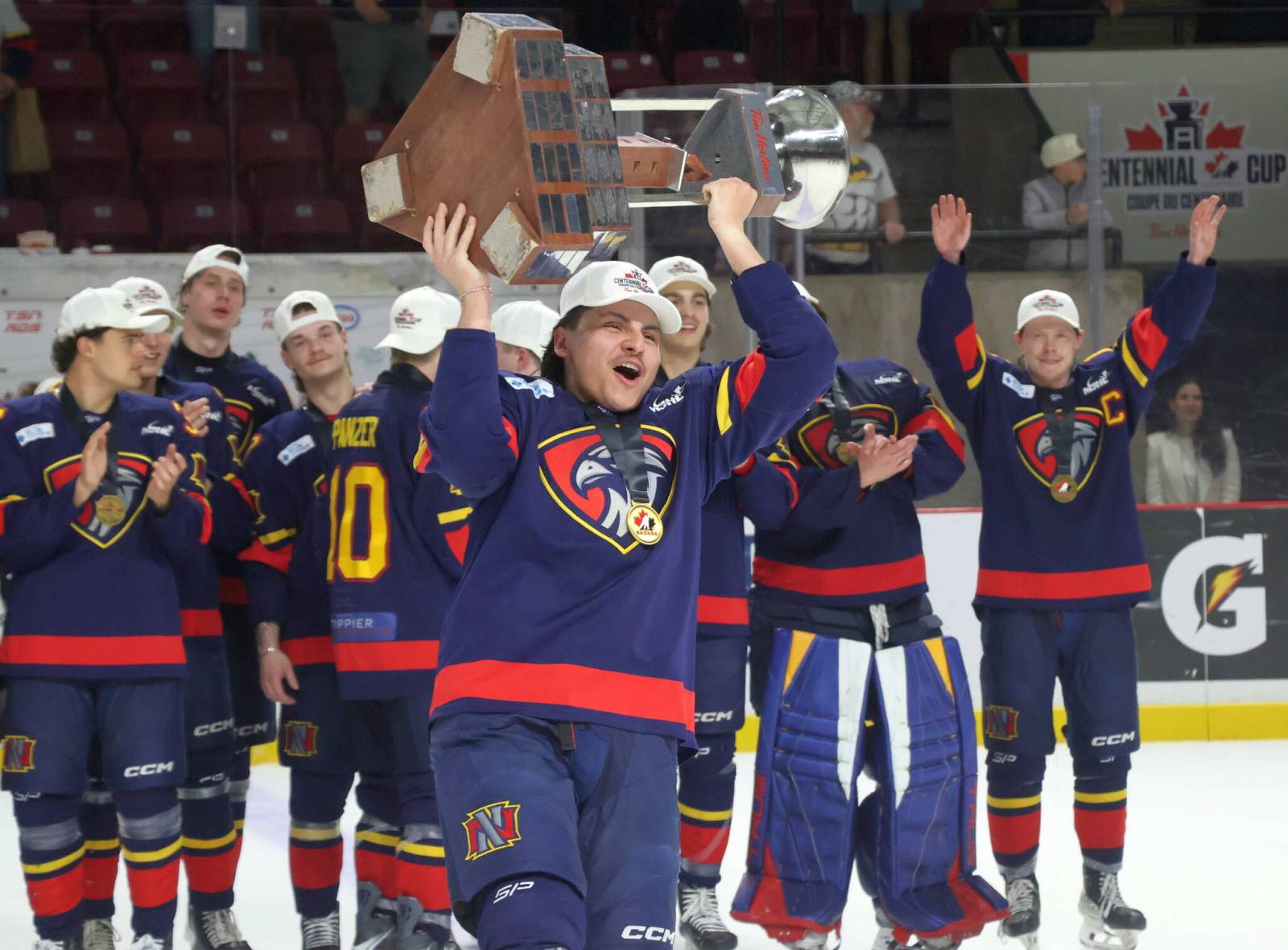 Niverville Nighthawks defeat Summerside Western Capitals 4-1 to take Centennial Cup