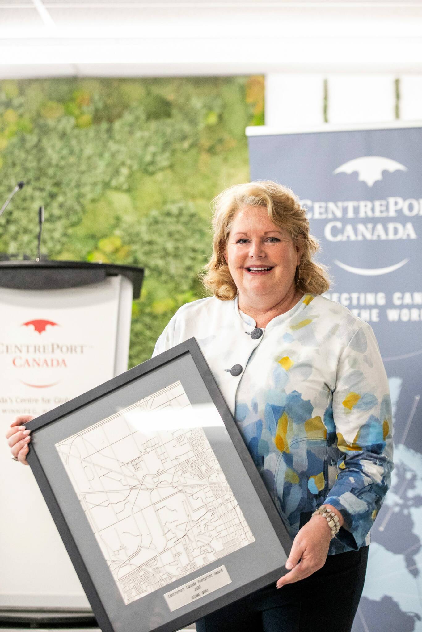 Founding CentrePort CEO Gray honoured with Footprint Award