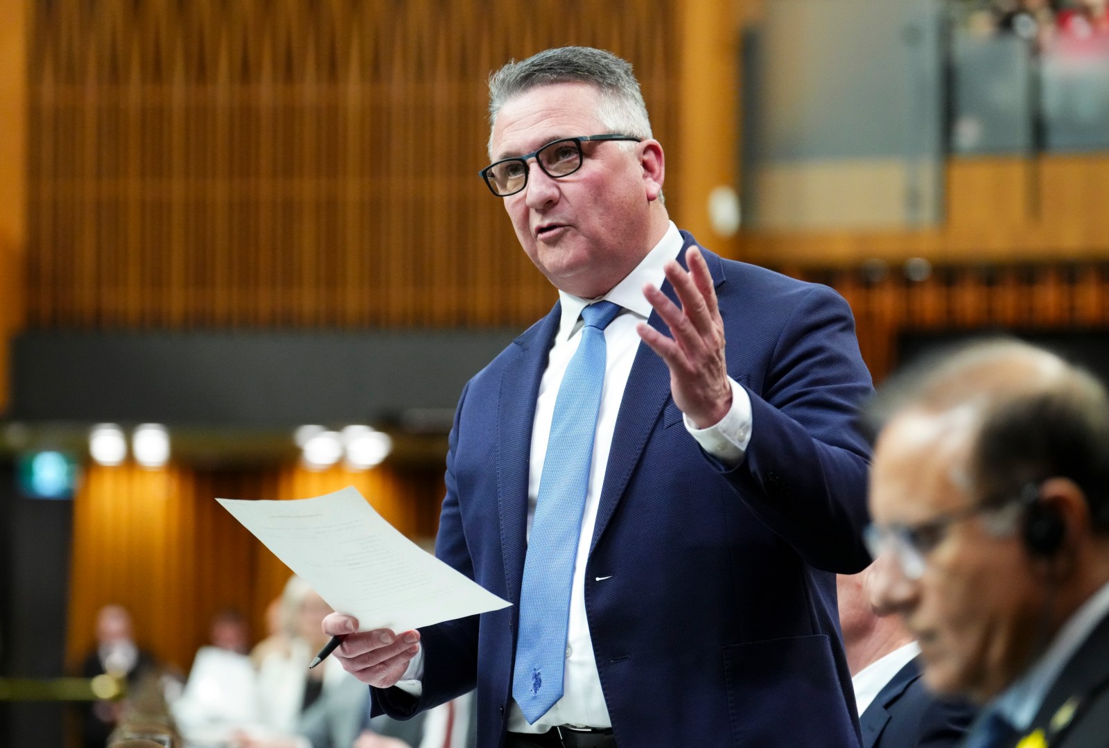 Committee calls for reversal of agricultural research centre closures