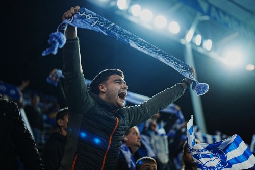 Alaves fans celebrate after the Spanish La Liga soccer match between Alaves and Barcelona in Vitoria-Gasteiz, Spain, Wednesday, May 13, 2026. (AP Photo/Miguel Oses)