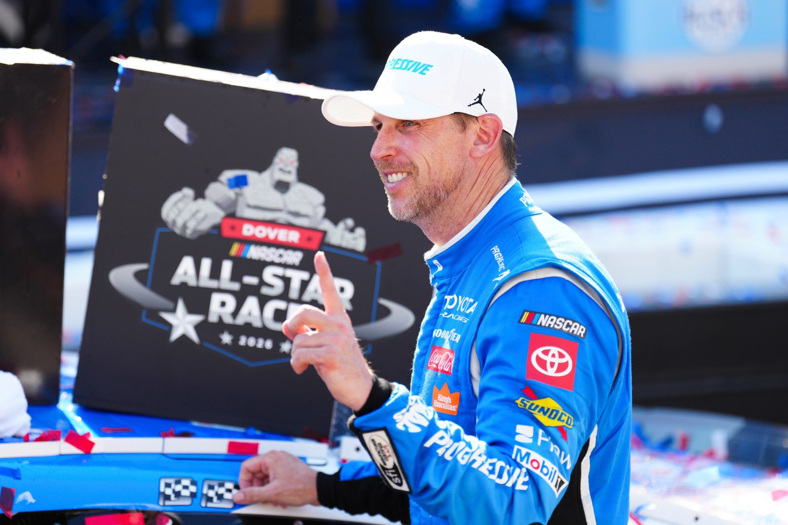 Rain Cancels Nashville Qualifying, Hamlin Starts on Pole