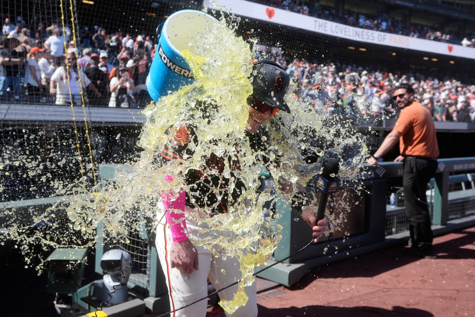 Security Scare in Washington and a Weekend of Record-Breaking Sports