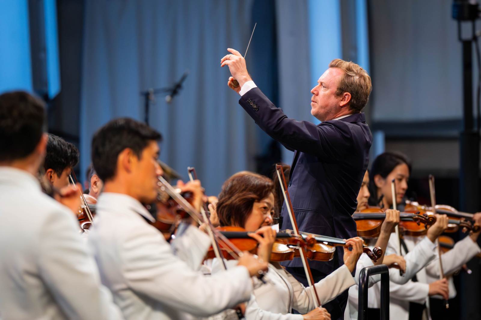 British Conductor Daniel Harding Named Los Angeles Philharmonic Music Director