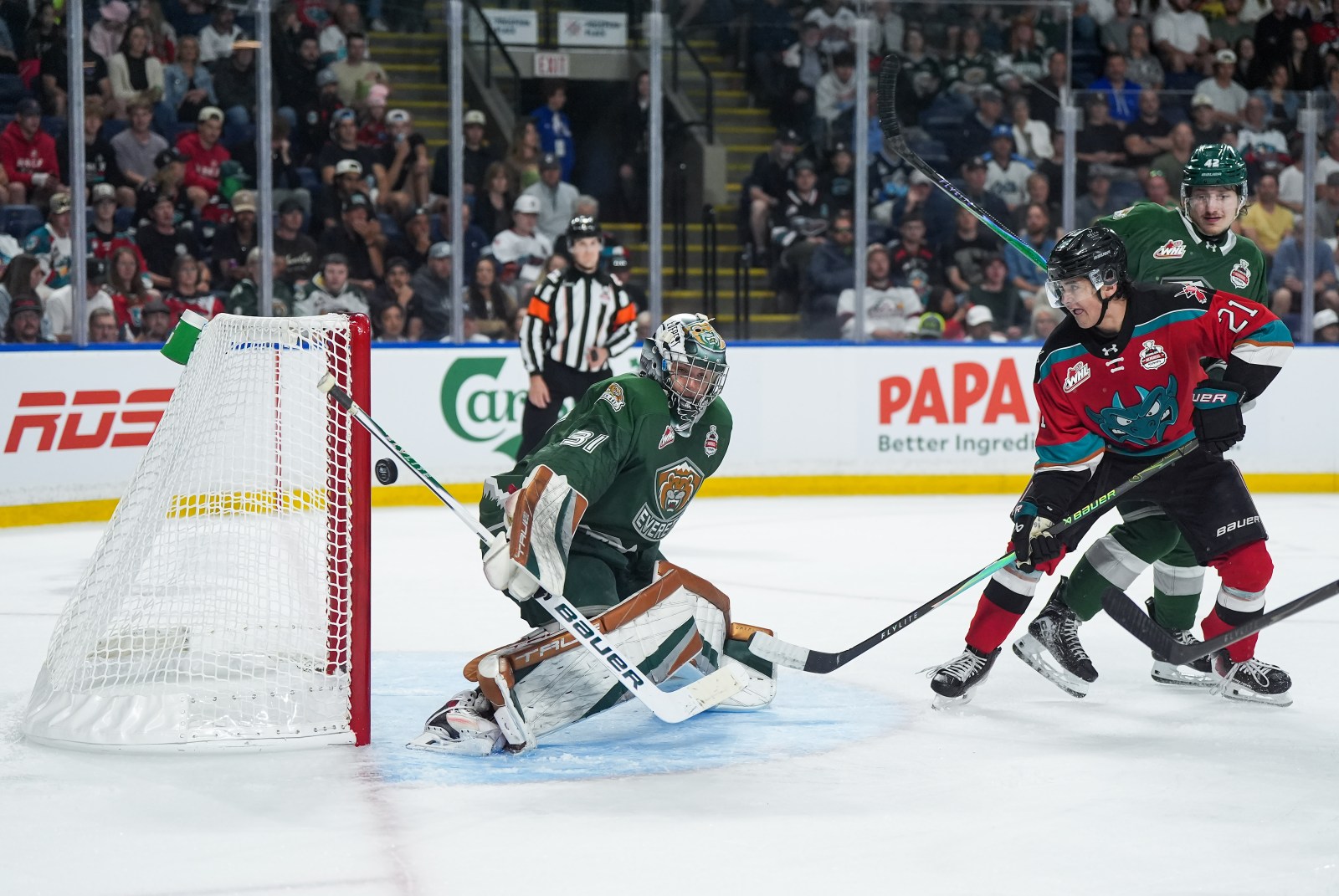 Everett Silvertips Shut Out Kelowna Rockets 4-0 in Memorial Cup