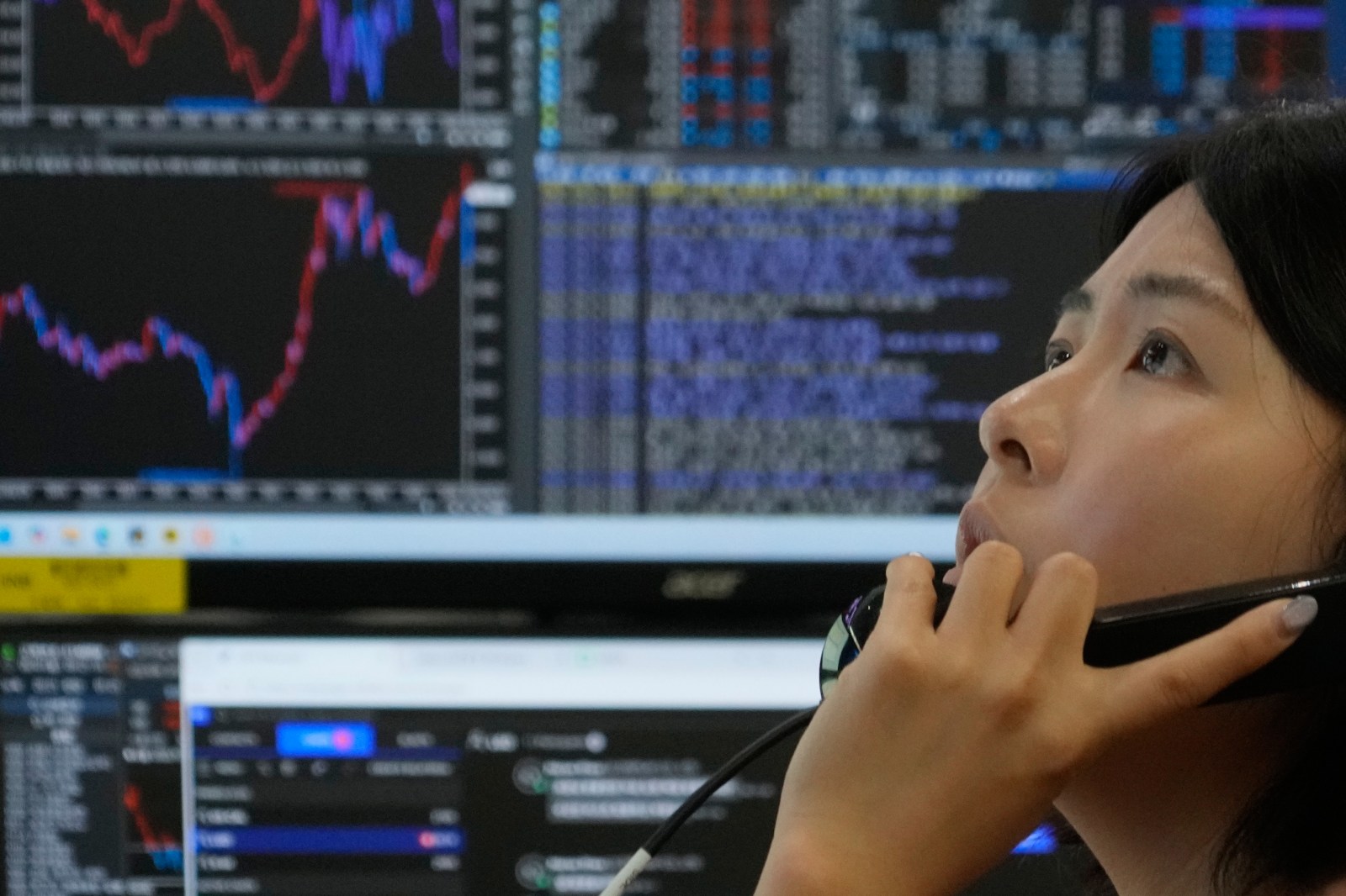 Japan, South Korea Stocks Reach Fresh Record Highs