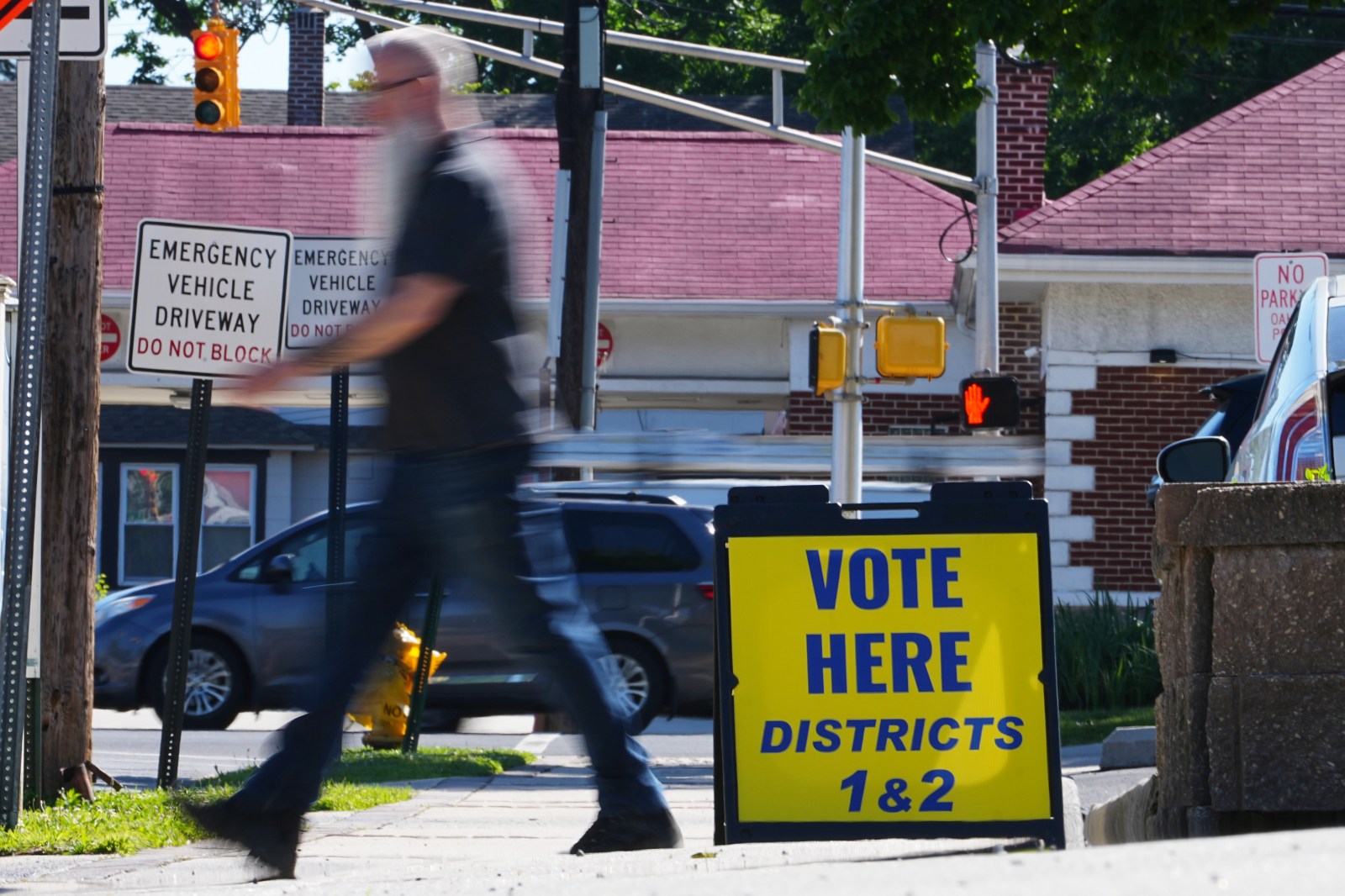 winnipegfreepress.com - The Associated Press - The Latest: Polls open for races across the US as a busy primary election day gets underway