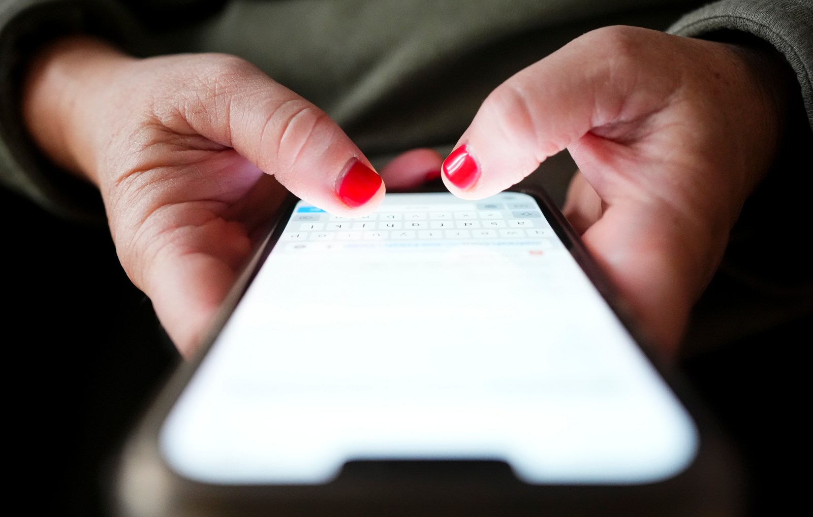 winnipegfreepress.com - Sammy Hudes, The Canadian Press - Telus to charge $15 to activate new SIM cards, as ban on switching fees takes effect