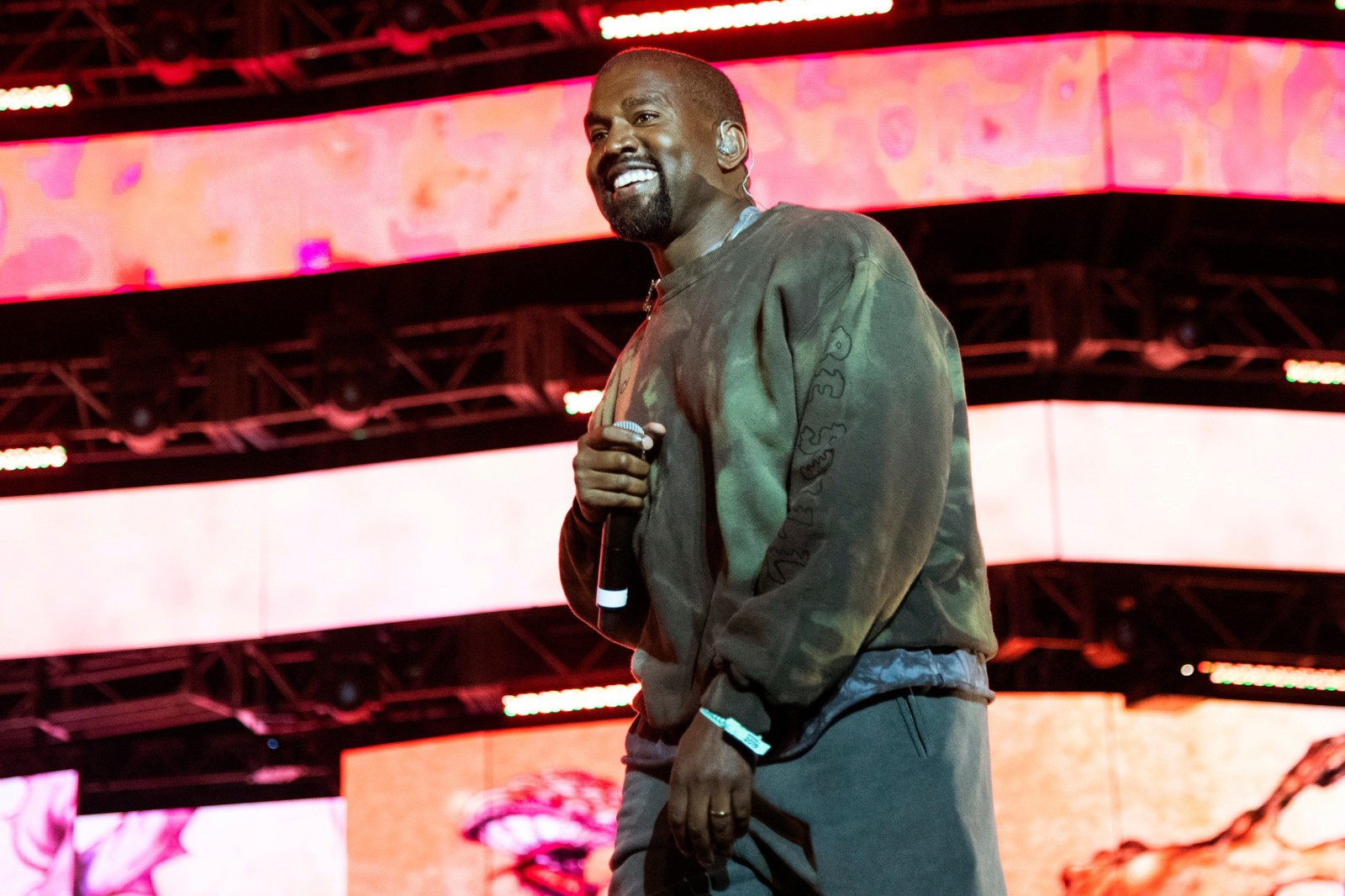 Amsterdam Court Allows Rapper Ye Concerts to Proceed