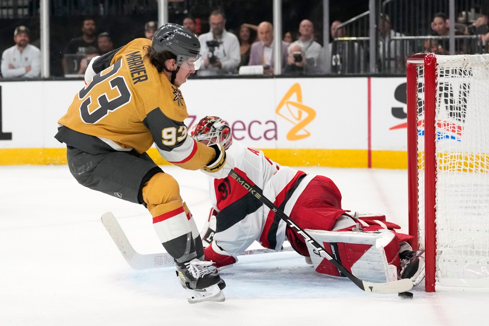 Vegas Golden Knights beat Carolina Hurricanes 5-4 in double overtime for 2-1 series lead