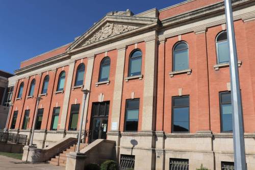 The exterior of Brandon&rsquo;s court house on Thursday morning. (Kyle Darbyson/The Brandon Sun)