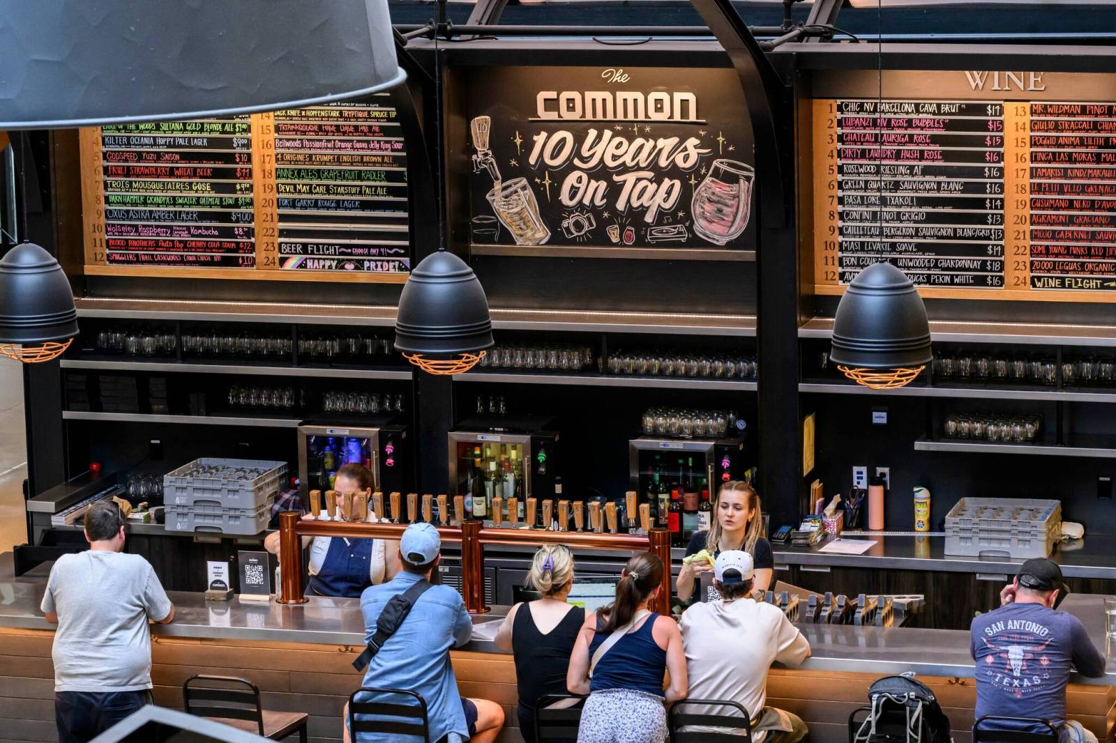 winnipegfreepress.com - Aaron Epp - The Forks celebrates decade of hospitality at The Common