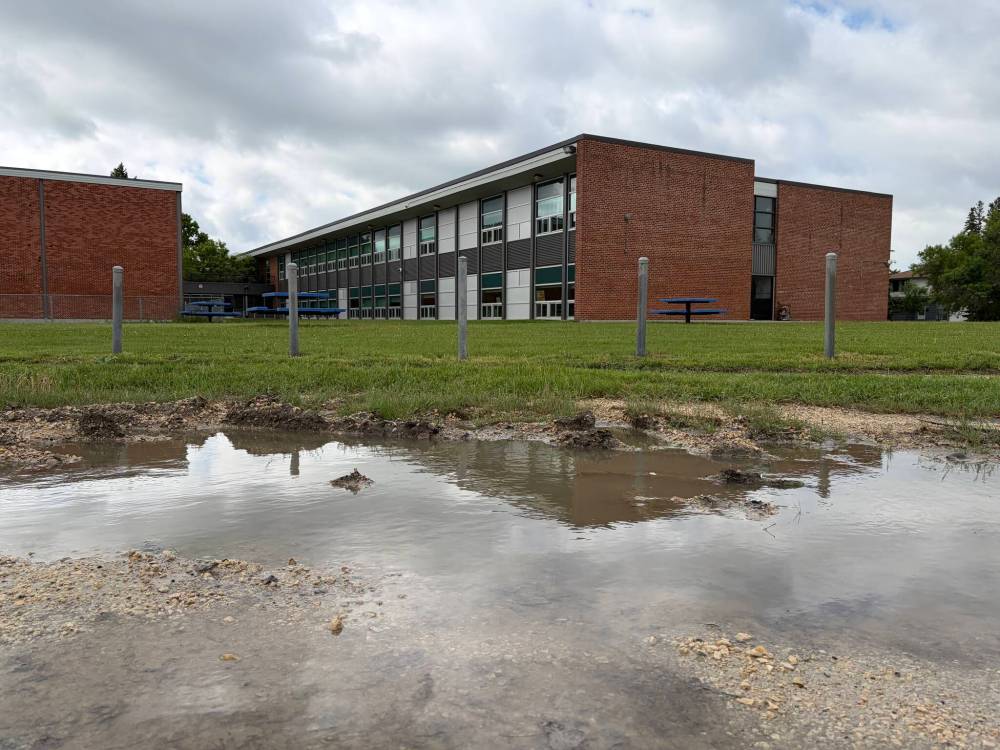 MAGGIE MACINTOSH/FREE PRESS
                                Churchill High School families were informed the Riverview building was shuttered while maintenance crews dealt with “flooding and major water damage.”
