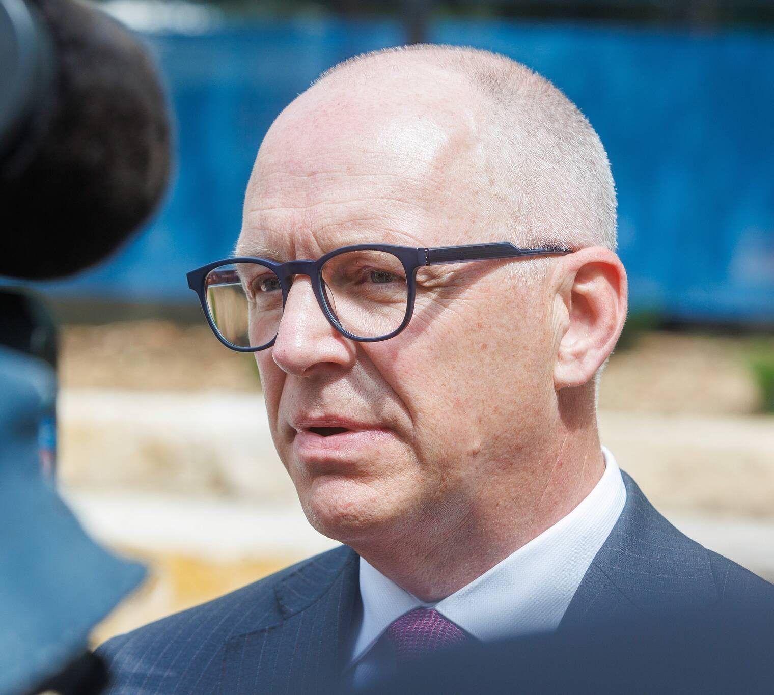 Most Winnipeg residents polled don’t want mayor re-elected