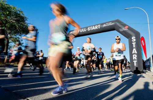 JOHN WOODS / FREE PRESS Runners start in the Manitoba Marathon at the University of Manitoba Sunday, June 21, 2026. reporter: ?