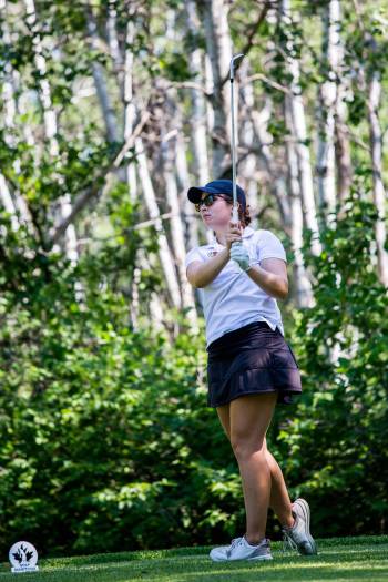 Golf Manitoba Photo
                                Winnipegger Addison Kartusch teed off as an amateur in her first professional tournament at the Great Lakes Championship in Harbor Spring, Mich., this weekend.
