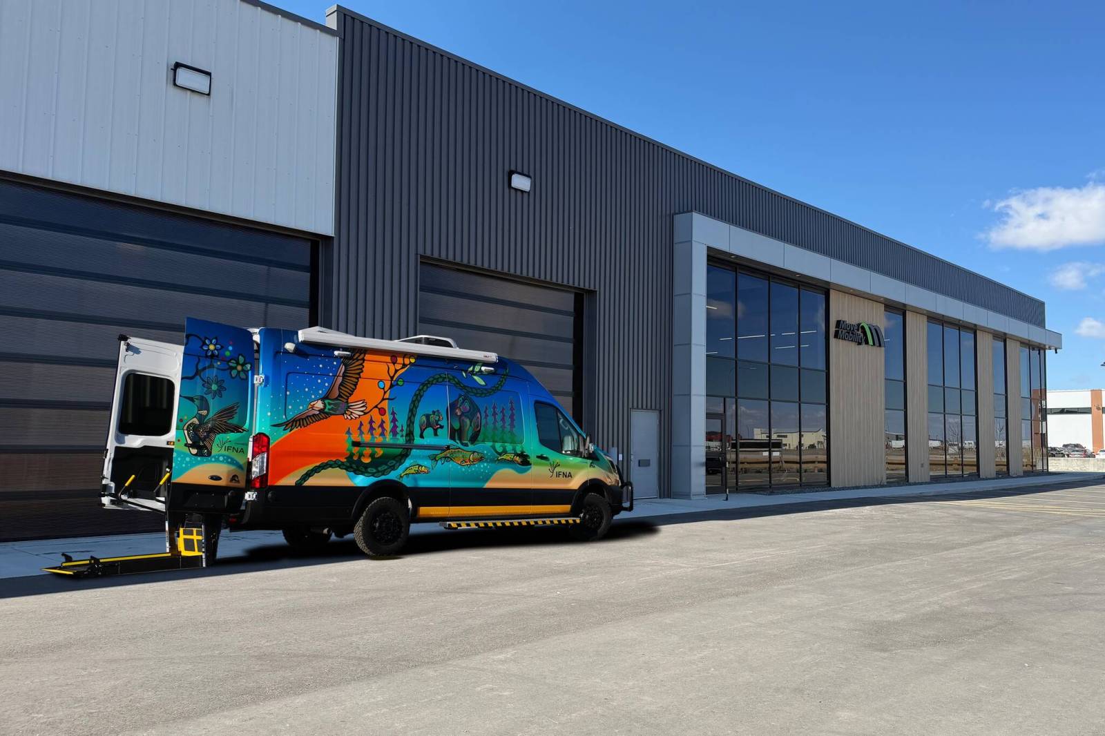 winnipegfreepress.com - Gabrielle Piché - Wheelchair-accessible vehicles, mobile health-care vans company opens CentrePort HQ