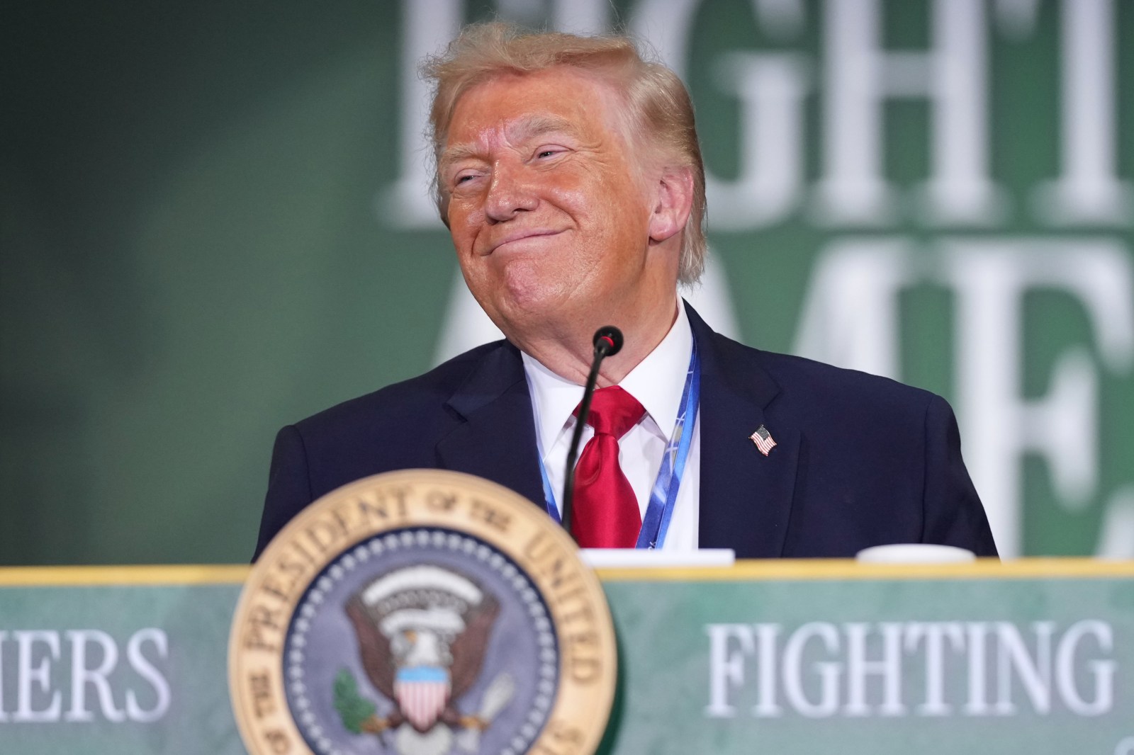 winnipegfreepress.com - Josh Boak, The Associated Press - Trump administration warns more than 500 hospitals to provide more price information or face fines