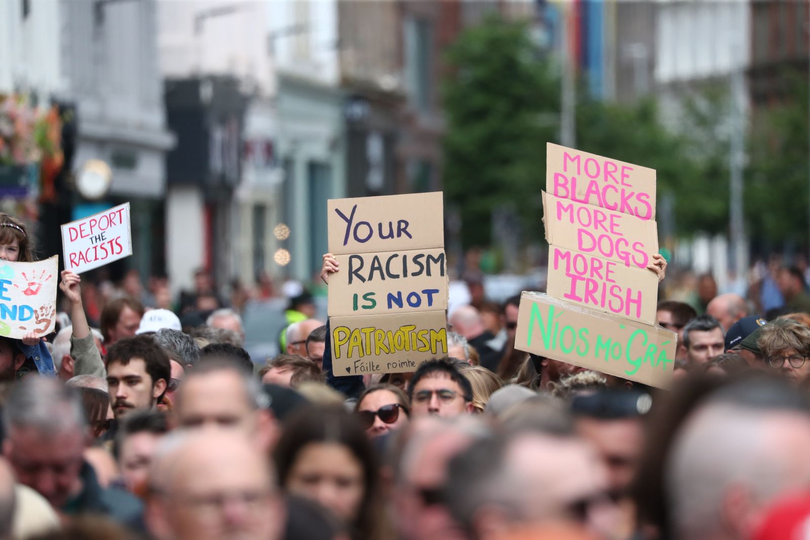 Thousands rally in Belfast against anti-immigrant rioting