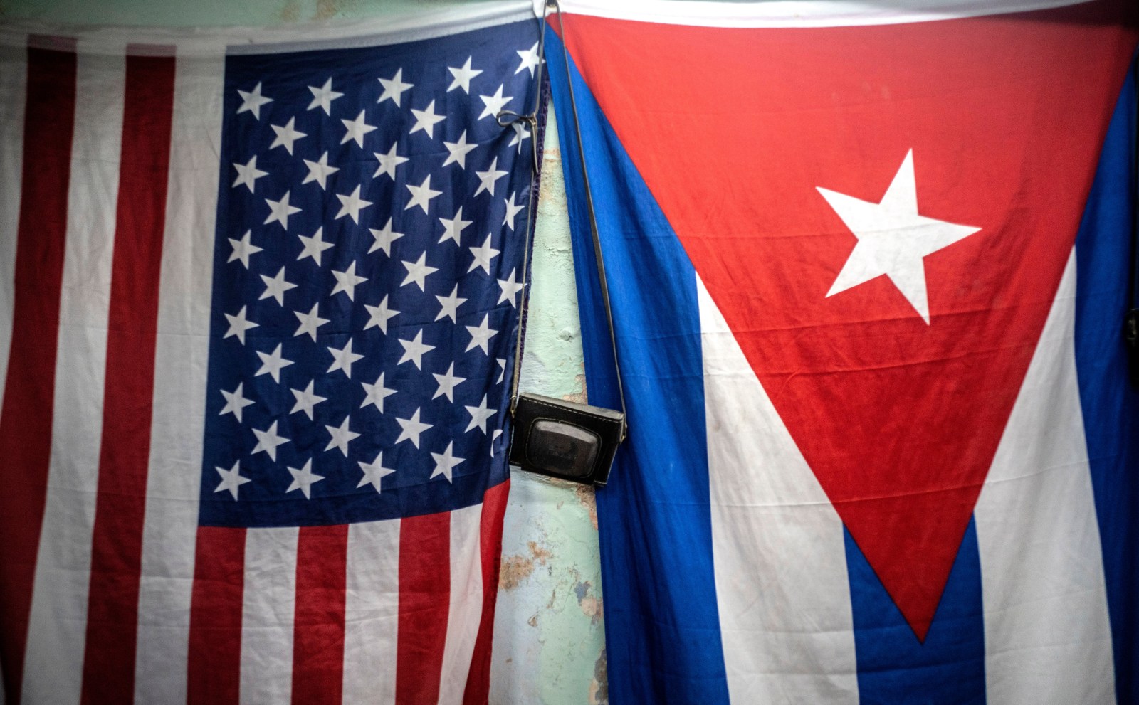 Remittance Platform Halts Cuba Transfers After U.S. Policy Change