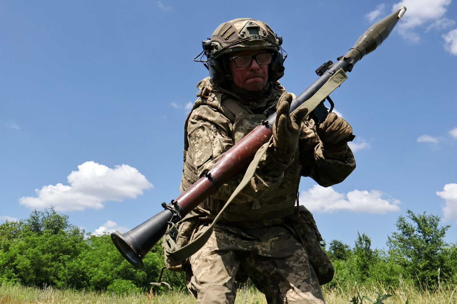 Crimea Suspends Civilian Fuel Sales After Logistics Attacks