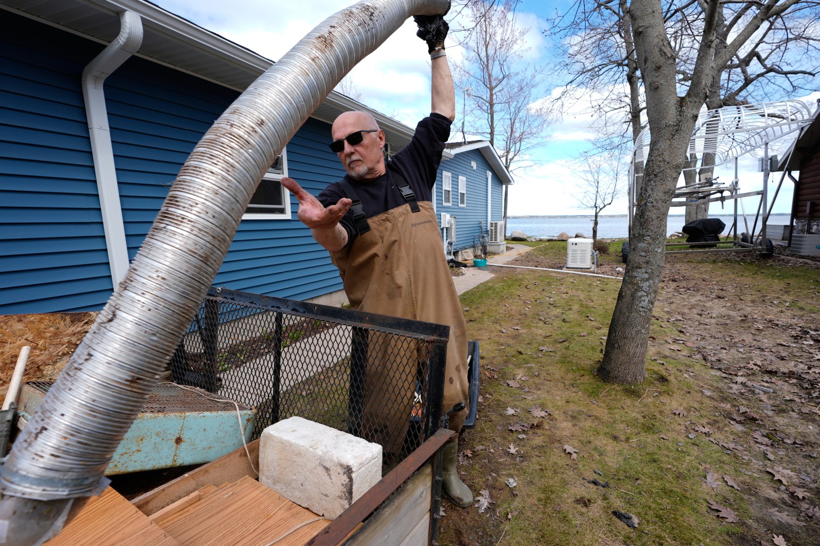 winnipegfreepress.com - Tammy Webber And M.k. Wildeman, The Associated Press - No maps, no insurance: Michigan floods expose lack of information, preparation in many rural areas