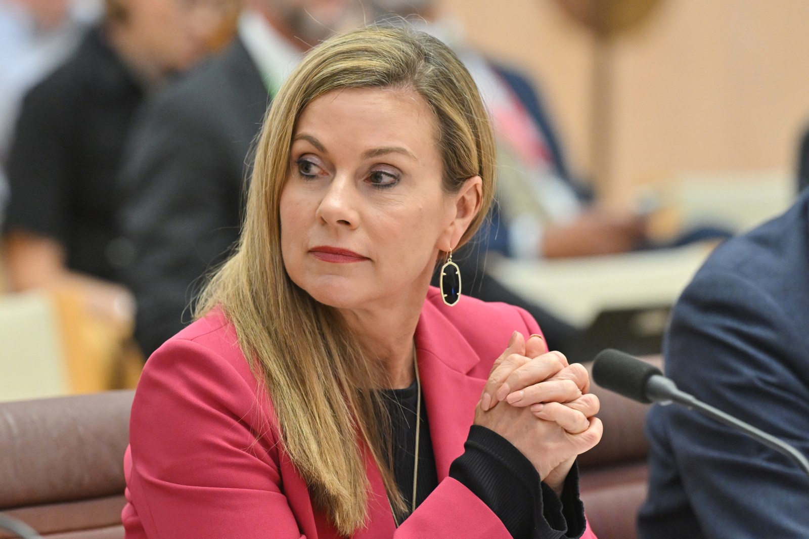 Australian Prime Minister Condemns Senate Delay on Child Social Media Ban Changes