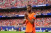 Netherlands' Cody Gakpo applauds the fans as he leaves the pitch after being substituted during the World Cup Group F soccer match between Tunisia and the Netherlands in Kansas City, Mo., Thursday, June 25, 2026. (AP Photo/Ed Zurga)