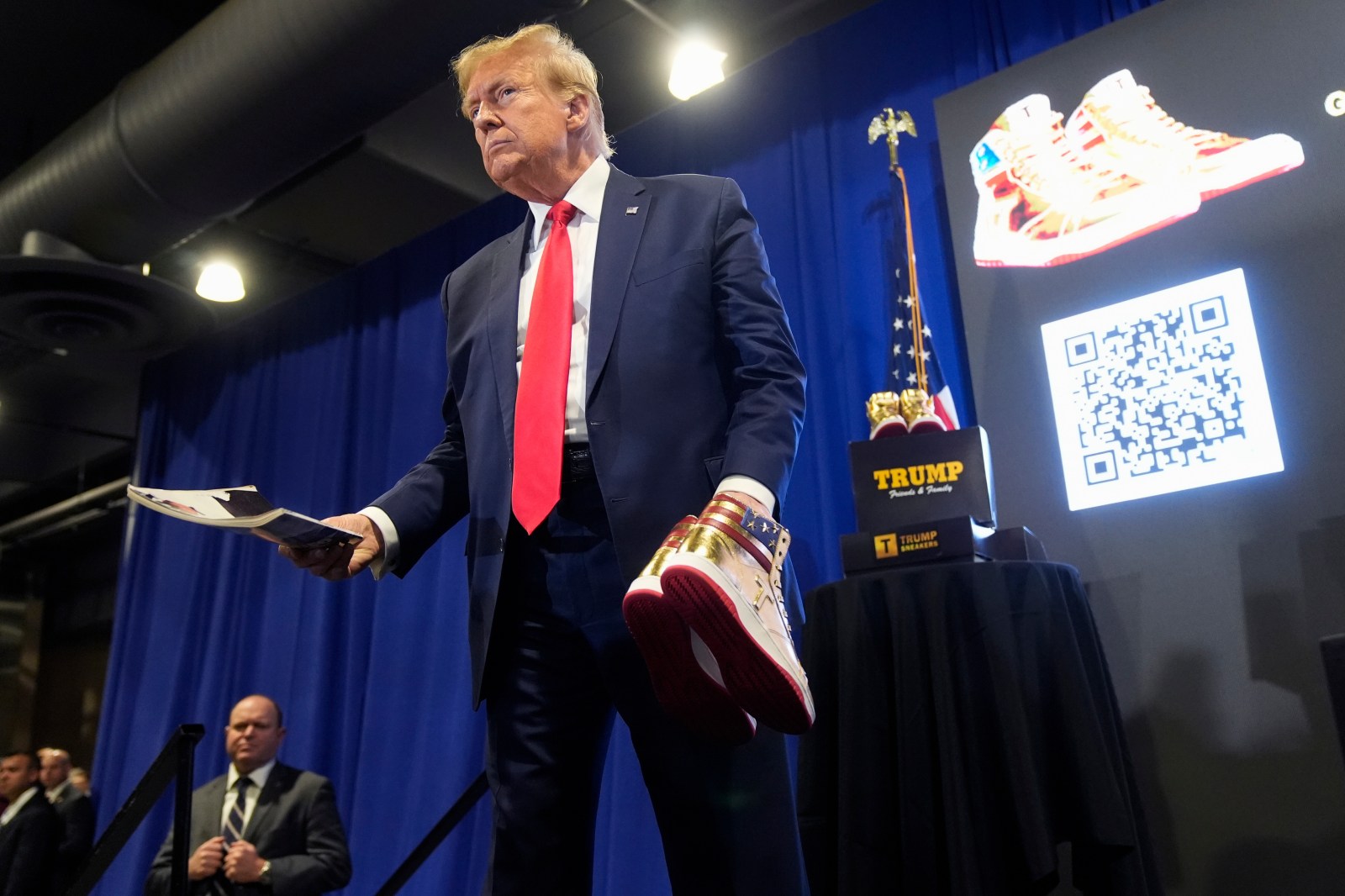 winnipegfreepress.com - Bernard Condon, The Associated Press - Crypto, real estate, watches: How Trump made over $1 billion last year