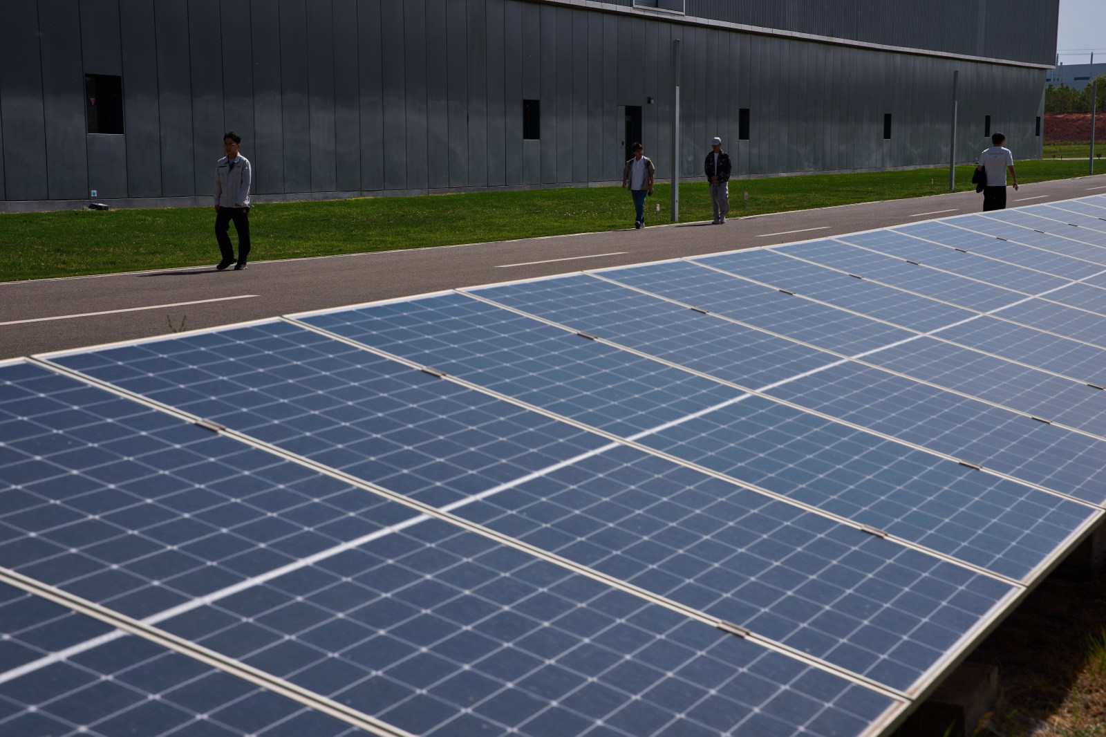 winnipegfreepress.com - The Associated Press - China's Inner Mongolia bets on solar and wind but coal stays close