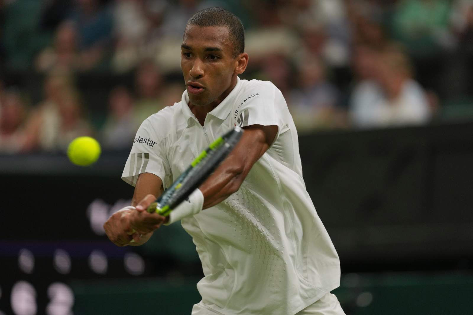 Djokovic Ties Federer Record With 105th Wimbledon Singles Win