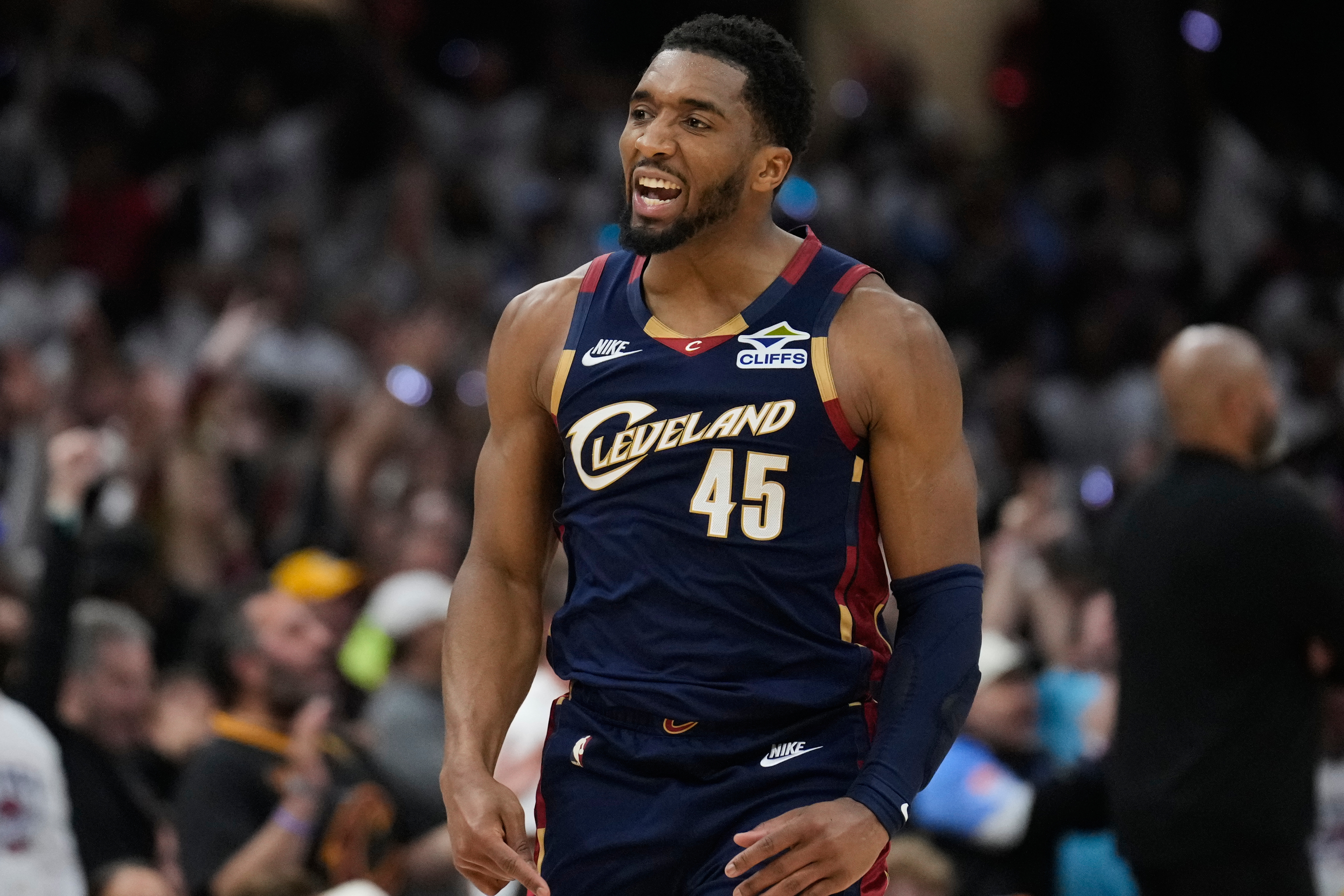 Donovan Mitchell agrees to 4-year, $273 million extension with