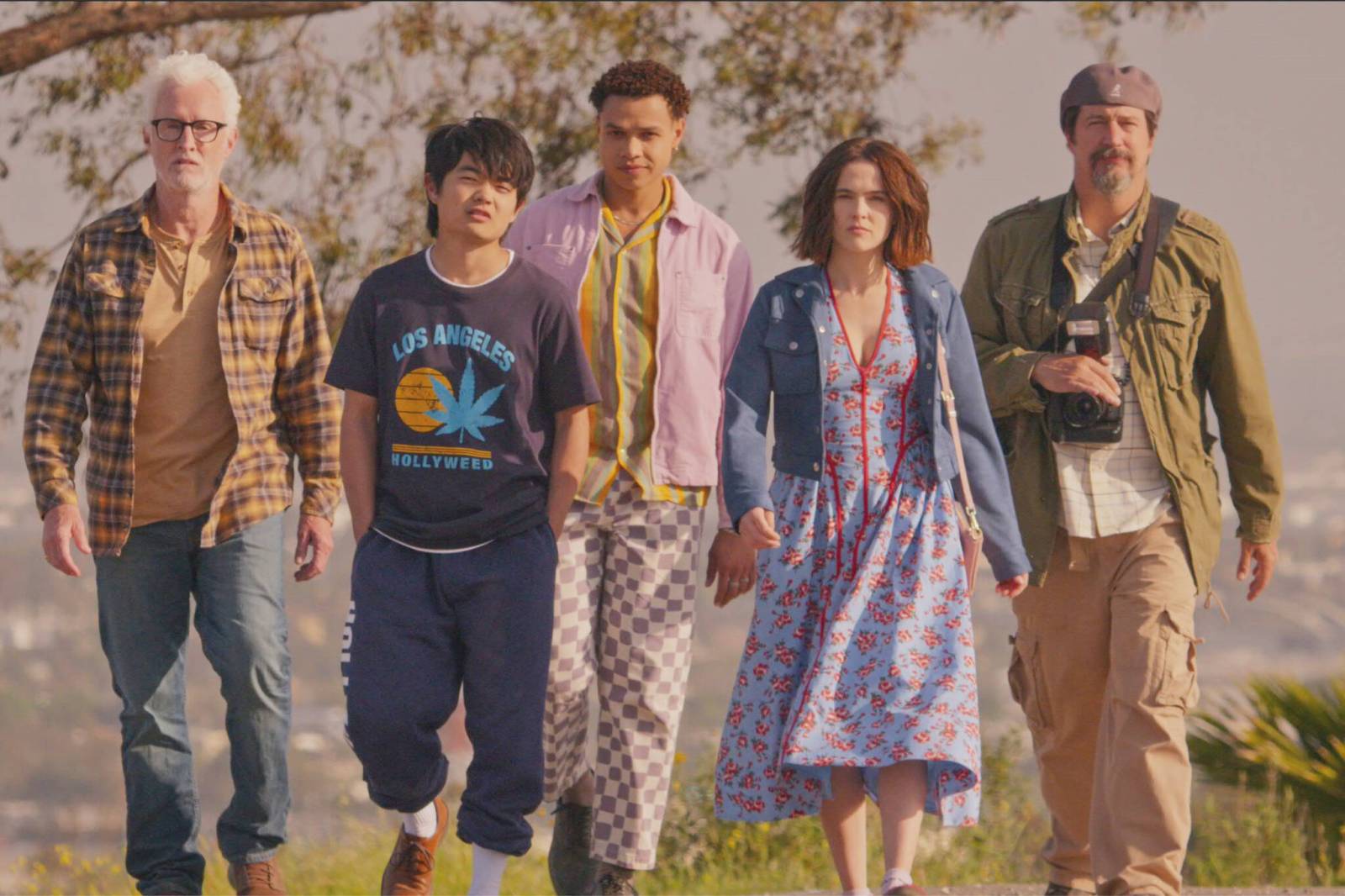 Goofy ensemble comedy riffs on The Wizard of Oz