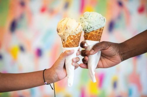 Photos by MIKAELA MACKENZIE / FREE PRESS 
                                Ava&rsquo;s Butter Cookie (left) and mint chocolate are among the many ice cream flavours on offer at Fete.