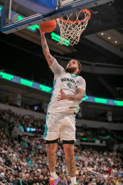 BROOK JONES / FREE PRESS FILES
                                Winnipeg Sea Bears guard Teddy Allen is viewed as the front-runner for a second MVP award, a feat that has only been accomplished by fellow teammate Xavier Moon.
