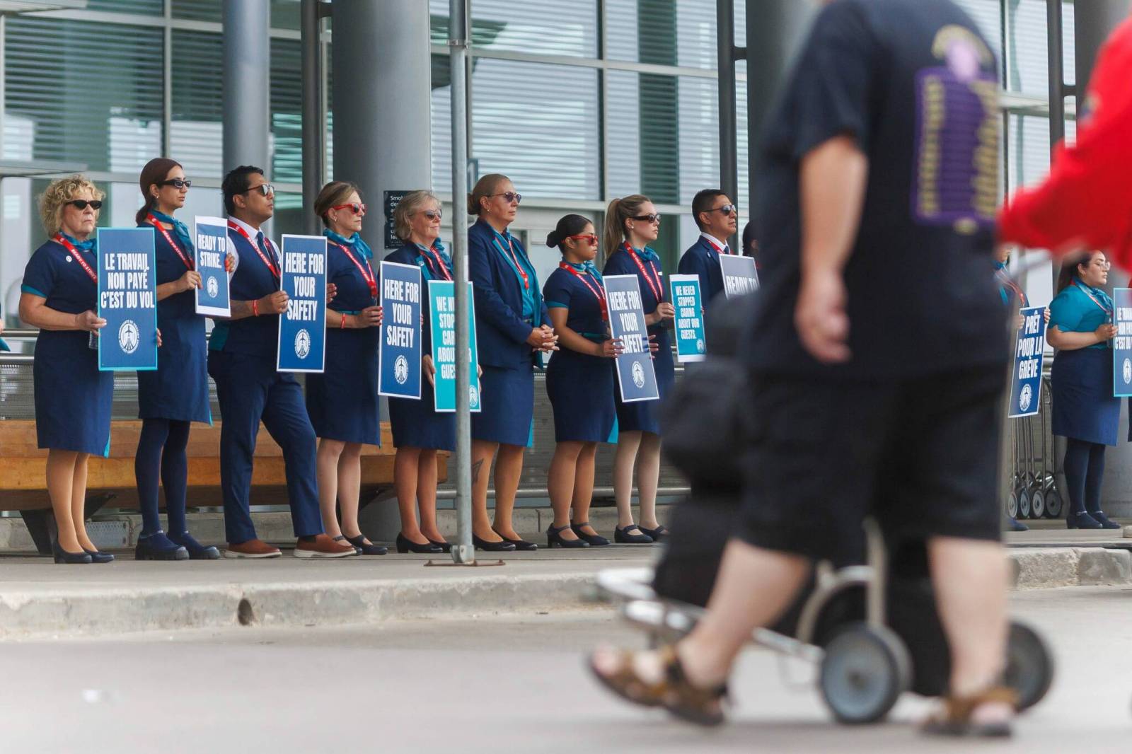 WestJet cabin crews issue warning
