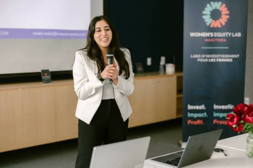 SUPPLIED 
                                Marlow co-founder Nadia Ladak pitches the Toronto-based startup to Women&rsquo;s Equity Lab Manitoba investors in Winnipeg last month. Right: A selection of Marlow period care products.