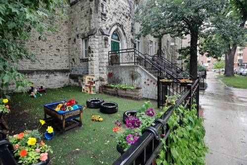 JOHN WOODS / FREE PRESS
                                SPLASH Child Care is expressing safety concerns about Oak Table, a homeless drop-in shelter, which rents space in the same building at Augustine United Church.