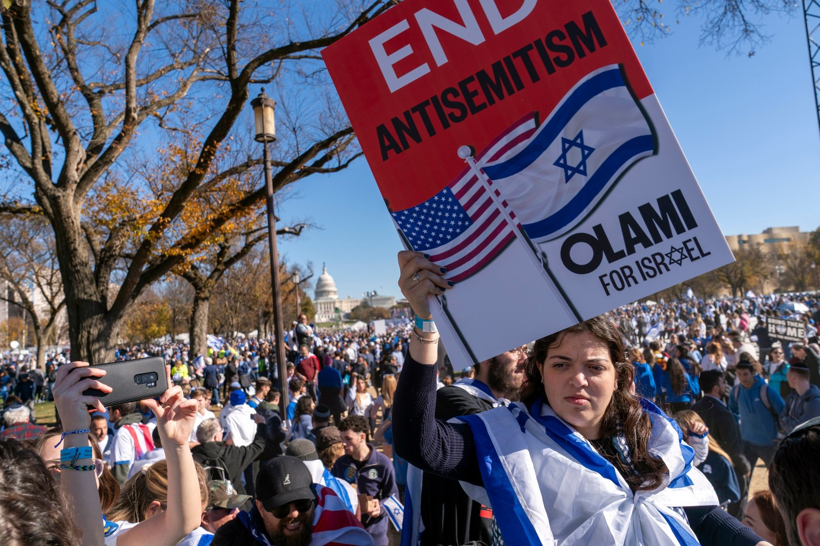 Poll Finds Most Jewish Adults View Prejudice as Serious Problem