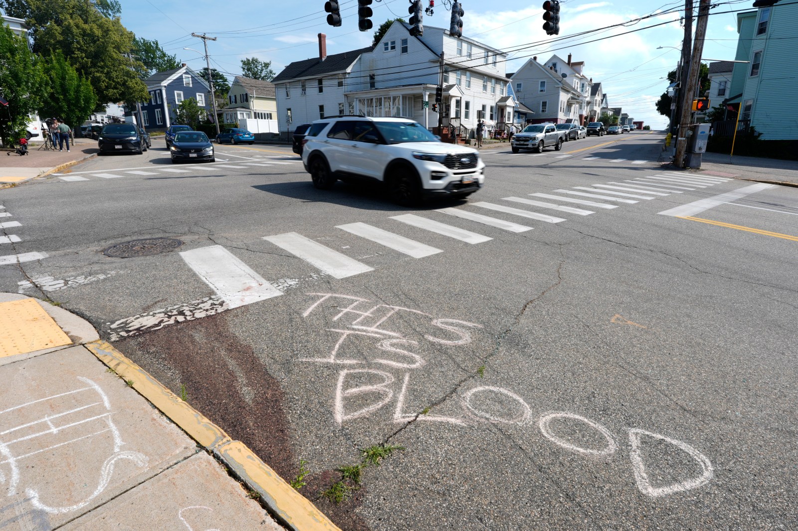 Senators Seek ICE Vetting Details After Shootings in Maine and Houston