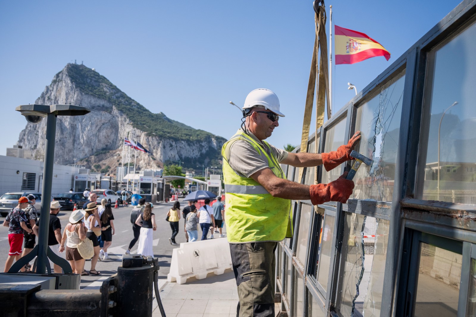 Spain-Gibraltar Land Border Checks End as Gibraltar Joins Schengen Area