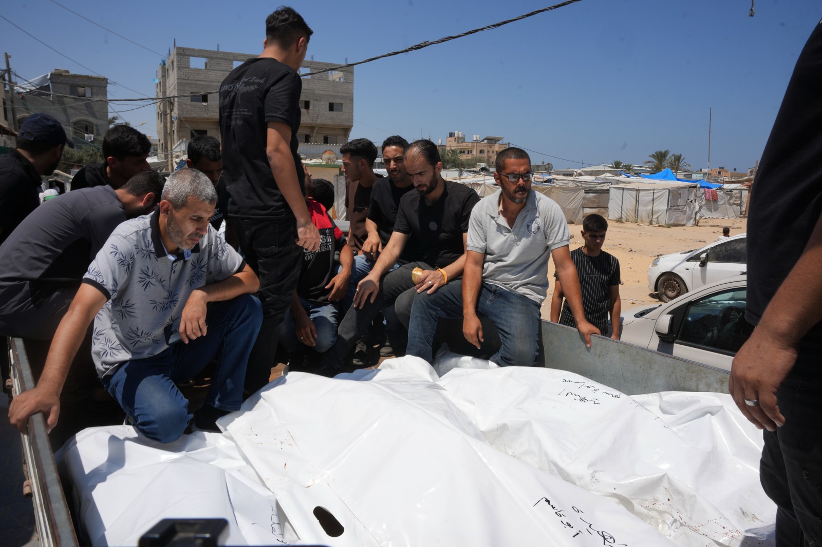 U.S. strikes kill seven Iranian soldiers; Gaza death toll rises