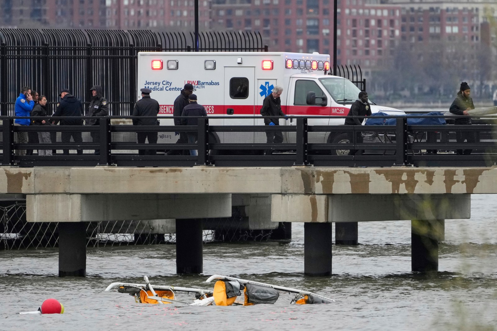 NTSB Reports Goose Remains on Wreckage of 2025 Hudson River Helicopter Crash