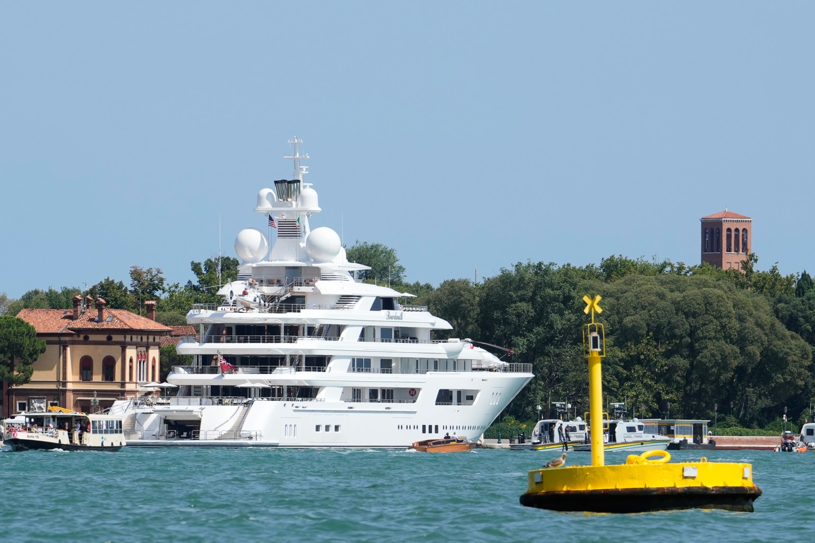 U.S. Ambassador Tilman Fertitta arrives in Venice on 117-meter yacht