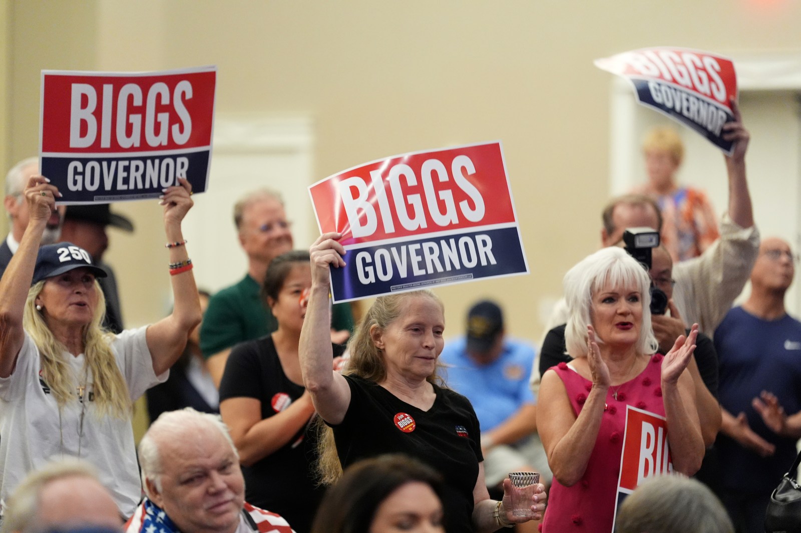 Arizona Holds Primaries in Key Swing-State Races
