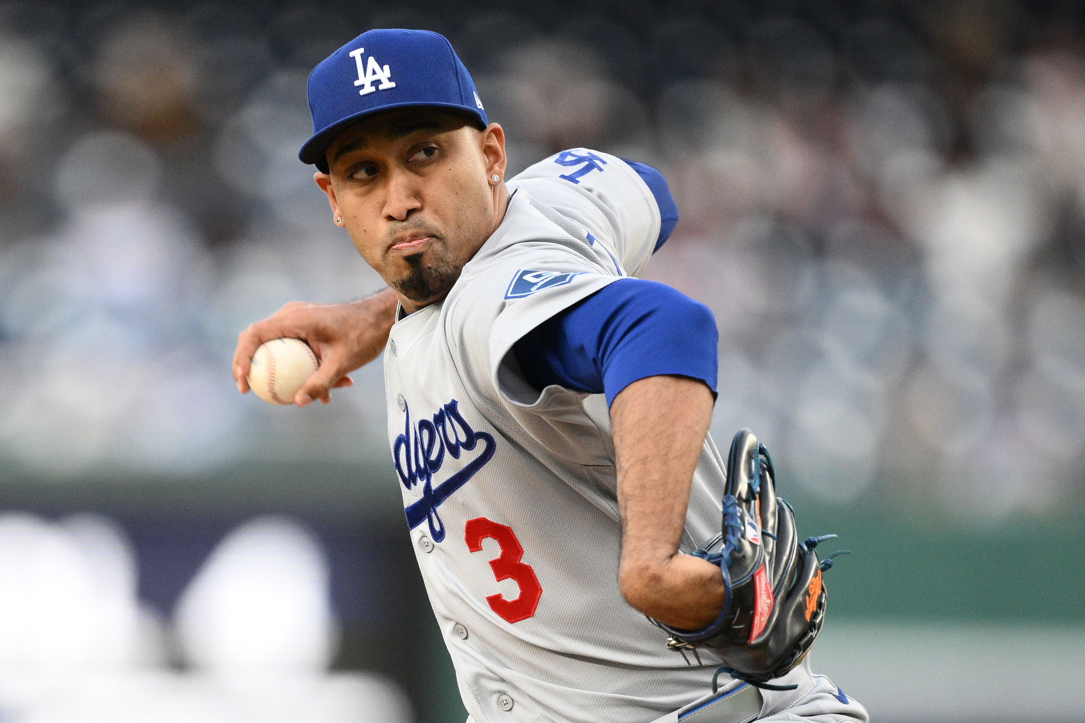 Cue the trumpet: Edwin Díaz returns to earn save for the Dodgers